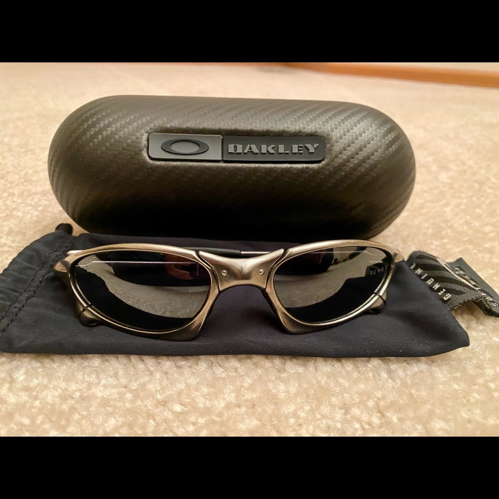 Oakley Penny from XMetal series. BLK Iridium lenses.